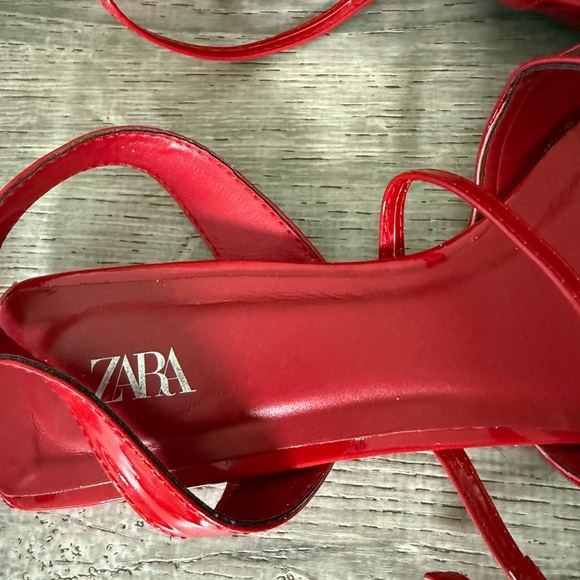 Zara Women's Red Strappy Sandals - Picture 4 of 6